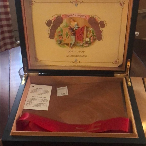 Romeo Y Julieta Cigar case - Picture 2 of 4
